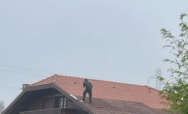 Traitement d'une toiture de maison ancienne à Sciez, Thonon-les-Bains, Jules Couverture